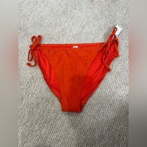 NWT Old Navy mid-rise Textured String Bikini Swim Bottom, size Large